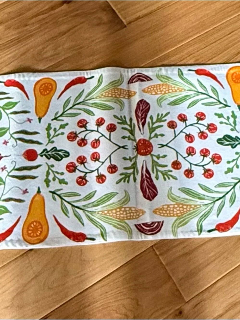 Anthropologie Kitchen Harvest Print table runner - Yellow & Green